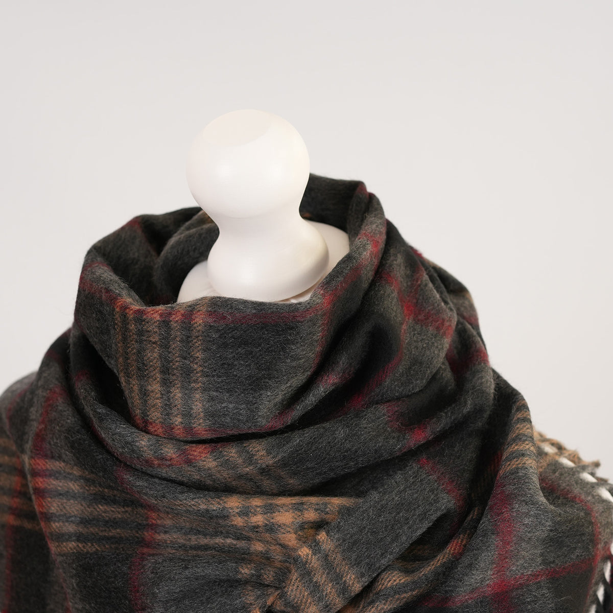 Balmoral 100% Cashmere Woven Scarf Tartan and Checks - Made in Scotland - FINE CHECK GREY