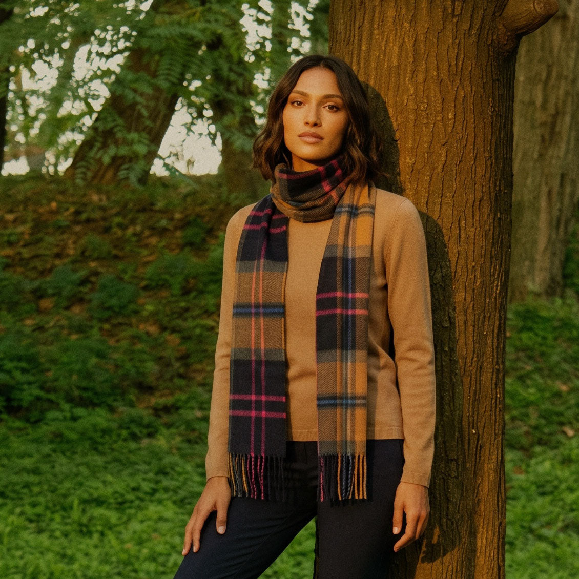 Tartan Weaving Mill 100% Pure Cashmere Scarf – Made in Scotland - ALBA VICUNA