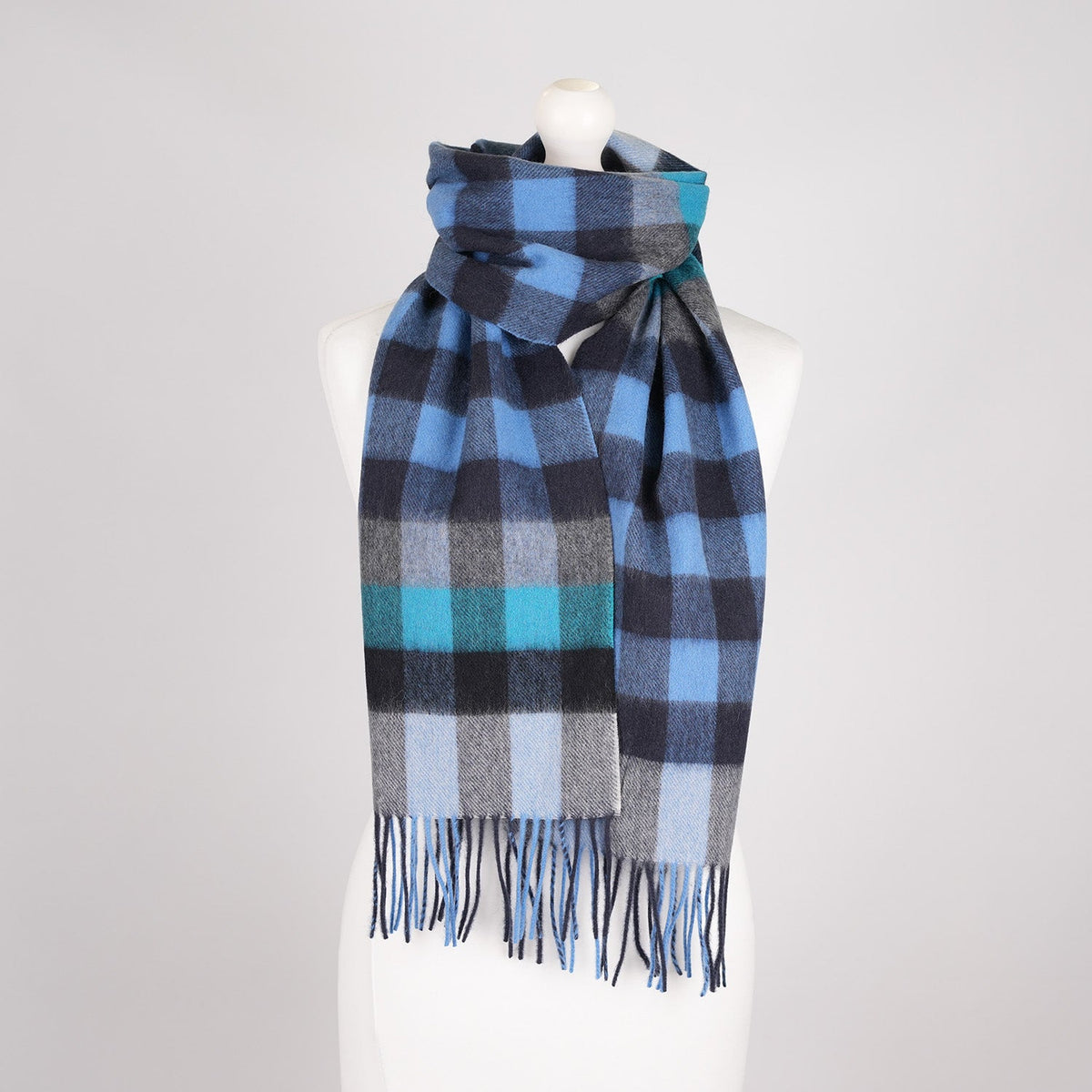 Edinburgh 100% Lambswool Scarf – Premium Soft Wool Wrap - GIANT CHEQUER NAVY/BLUE