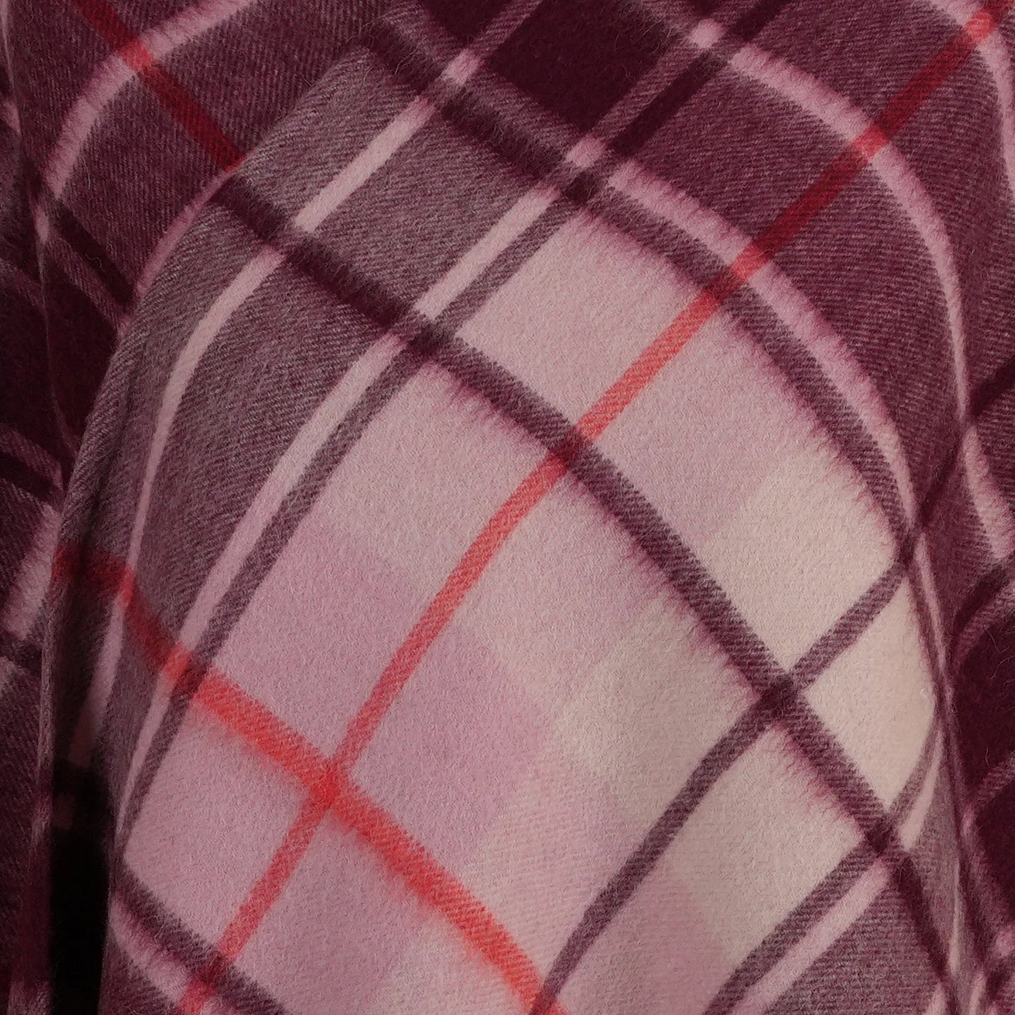 Edinburgh Lambswool Long Tartan Cape Mill Check Pink