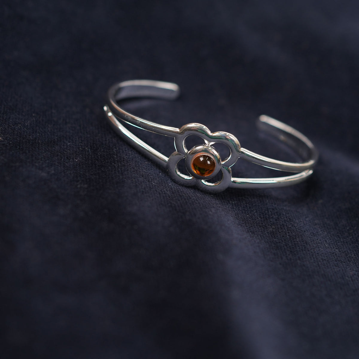 Art Pewter Birthstone Bangle - Silver Plated Pewter - Made in Scotland - November (Topaz)