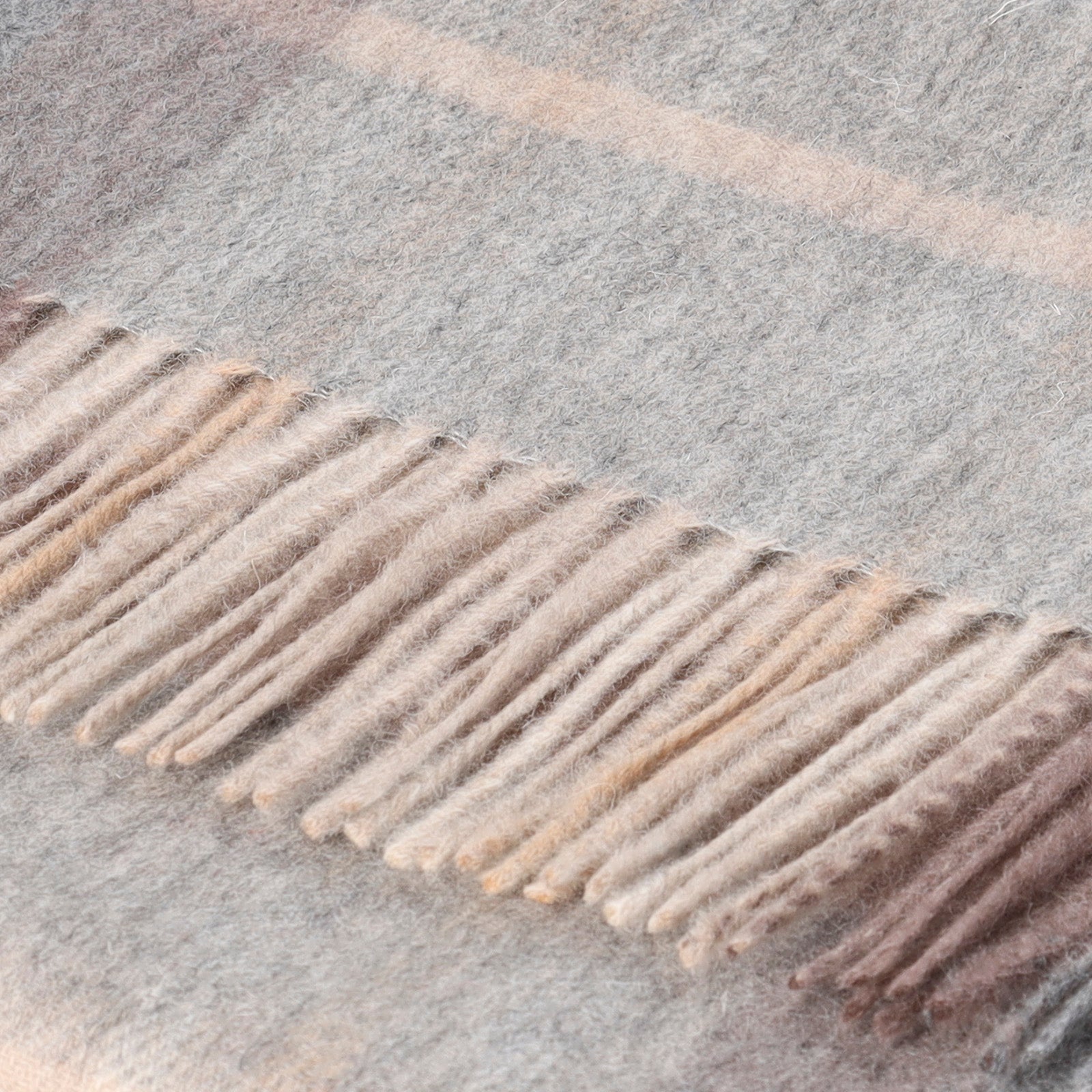 Hos 100% Lambswool Wide Scarf Mackellar Natural