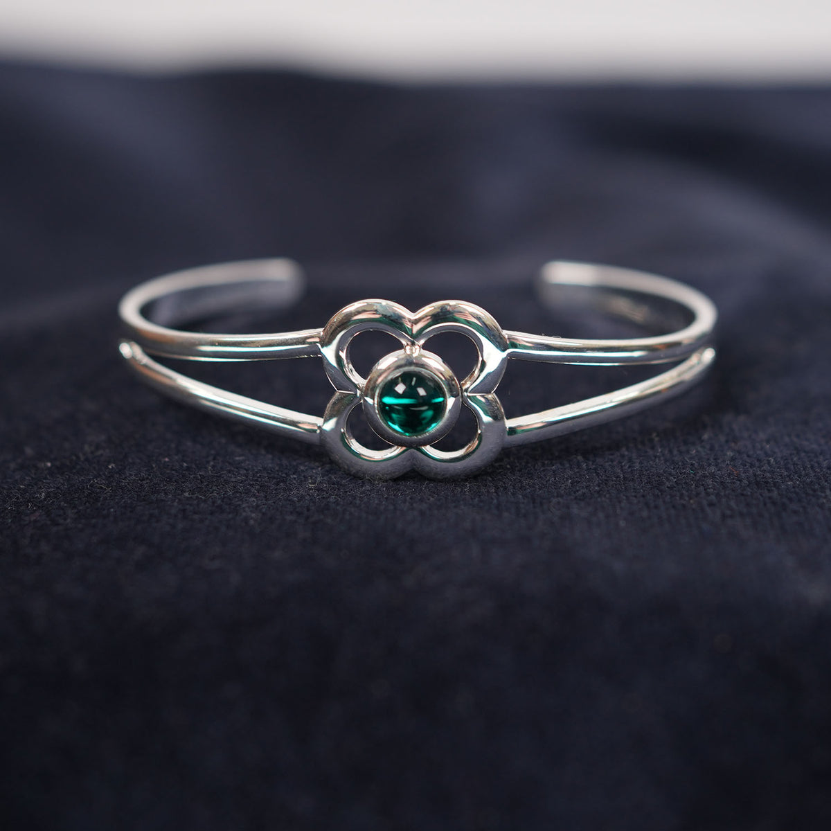 Art Pewter Birthstone Bangle - Silver Plated Pewter - Made in Scotland - May (Emerald)