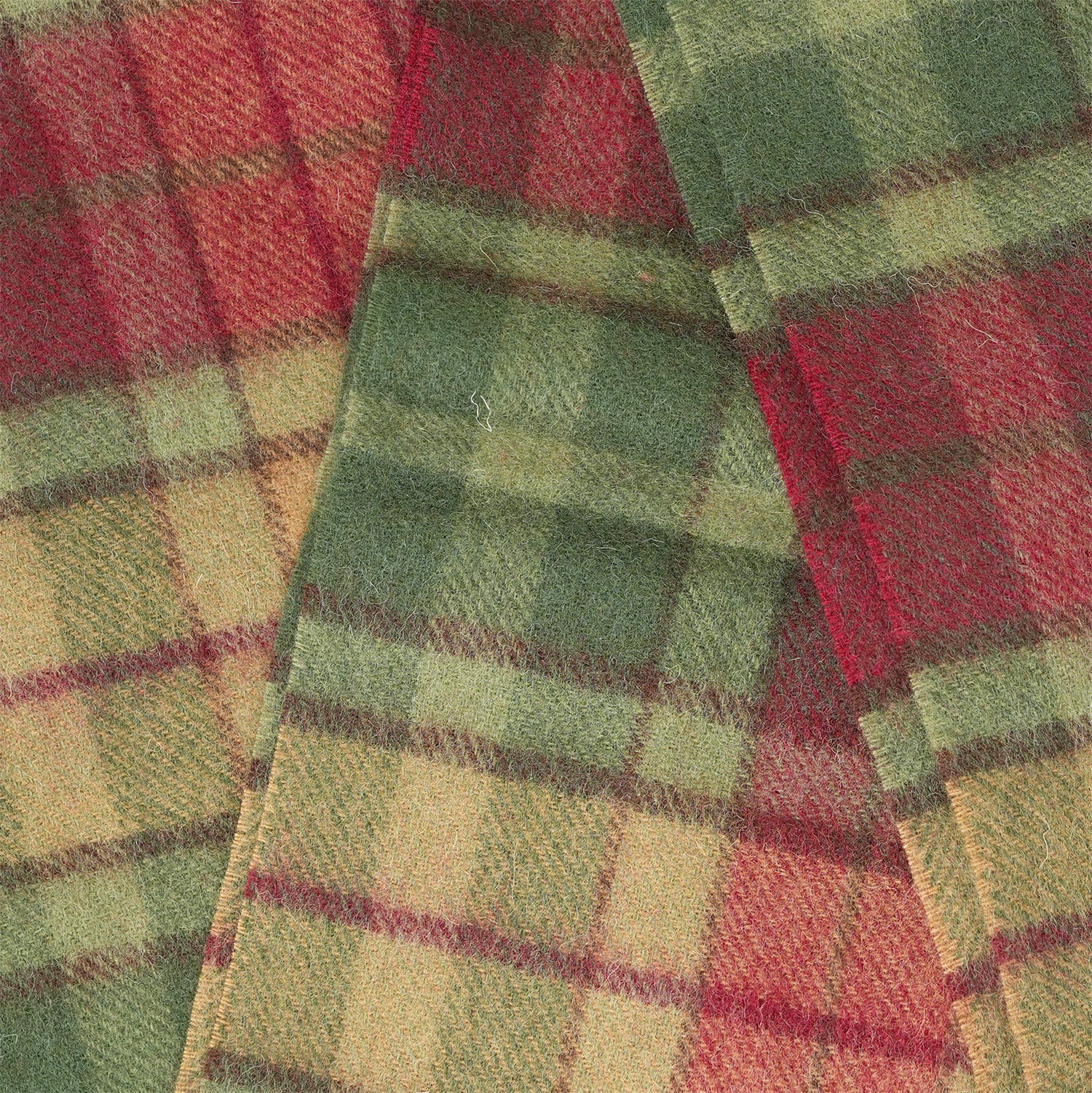 Tartan of Scotland 100% Pure New Wool Clan Scarf - Buchanan Autumn