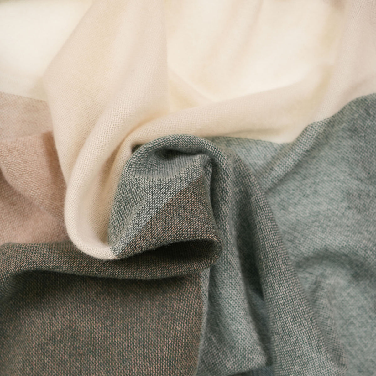 Earthy Block 100% Cashmere Square Scarf - FOREST GREEN