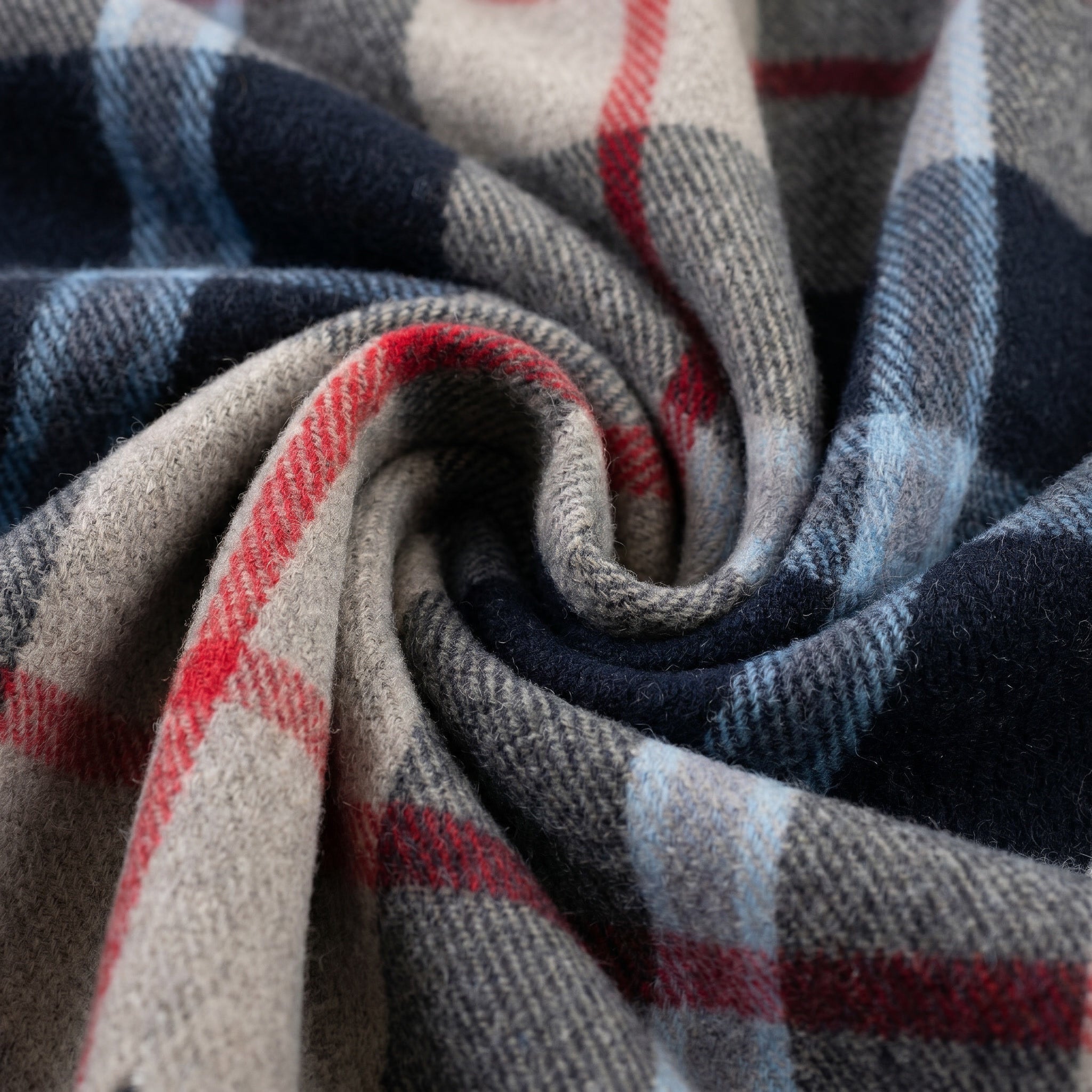 Balmoral Highland Wool Blend Scottish Tartan Blanket Throw - Recycled Wool - 155 x 190 cm - DOUGLAS NAVY
