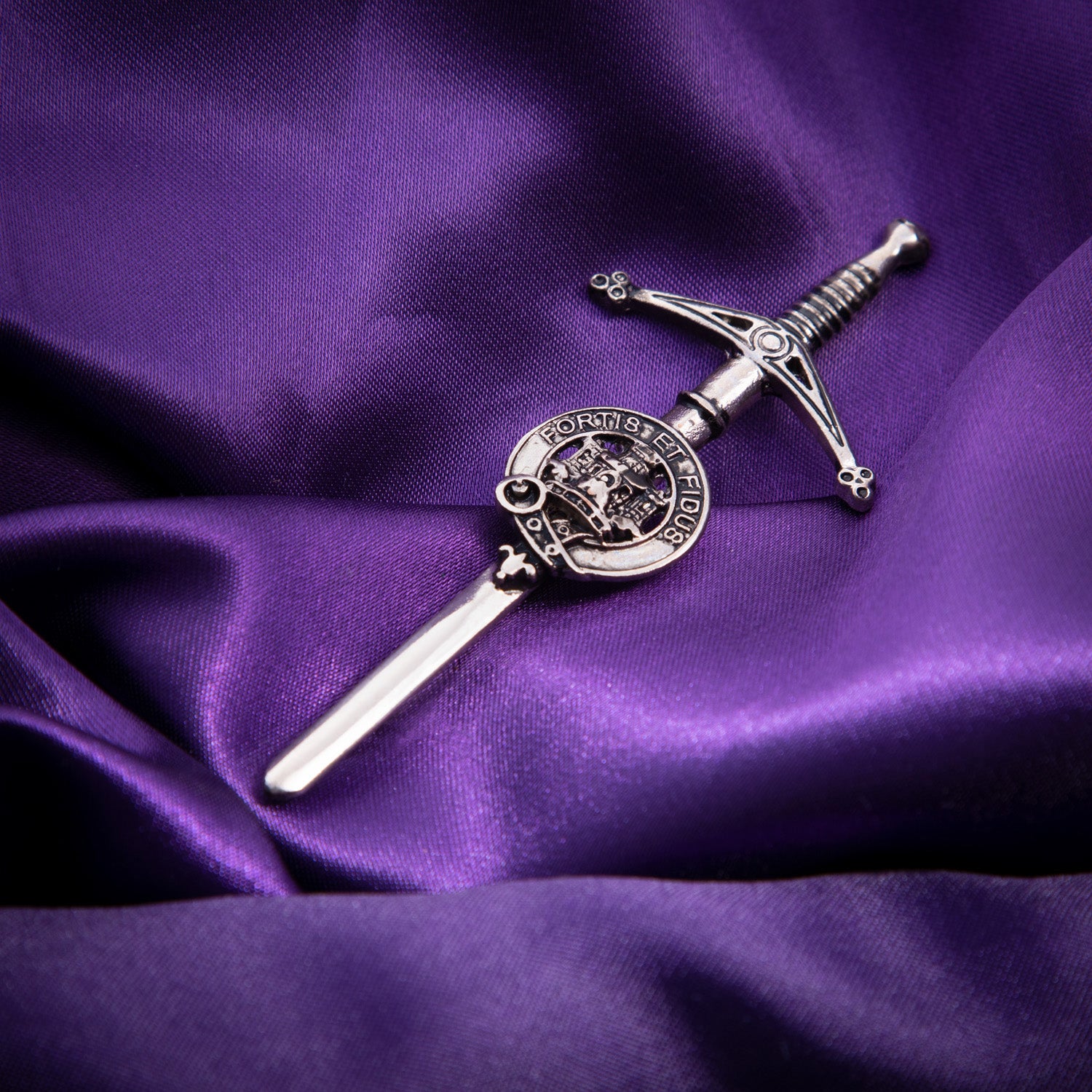 Clan Kilt Pin Maclachlan