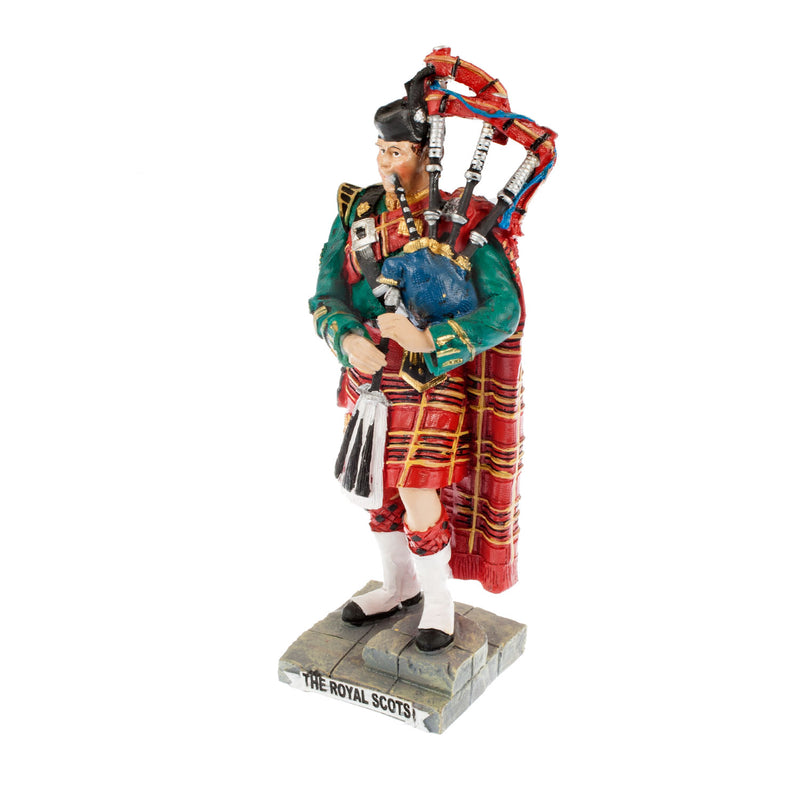 Royal Scots Piper Sculpture